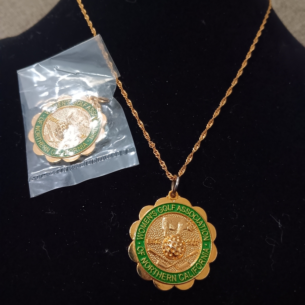 Vintage Golf Association charm